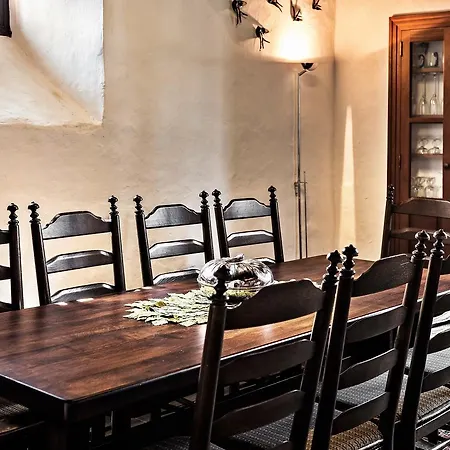 Caliborna Вилла *