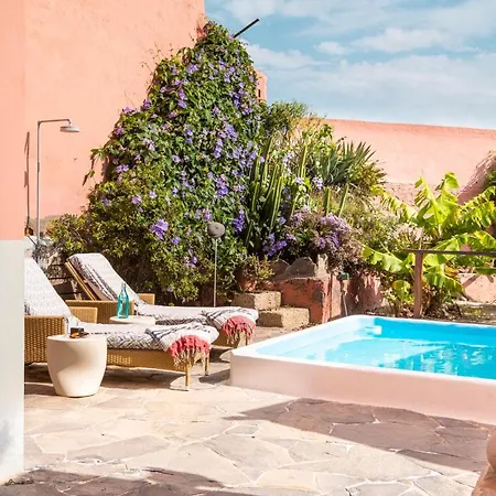 Caliborna Вилла