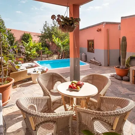 Caliborna Вилла Фасния